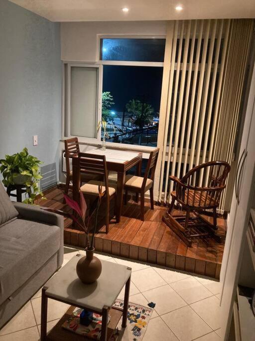 Apartamento Loft Praiano - Vista Mar - Pet Friendly